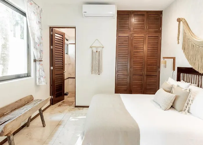 Casa De Vientos Soliman Bay Villa *