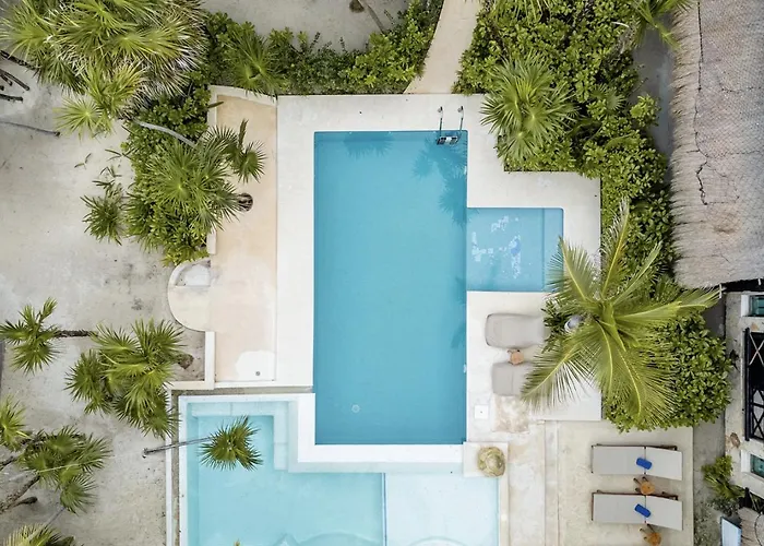 Casa De Vientos Soliman Bay Villa